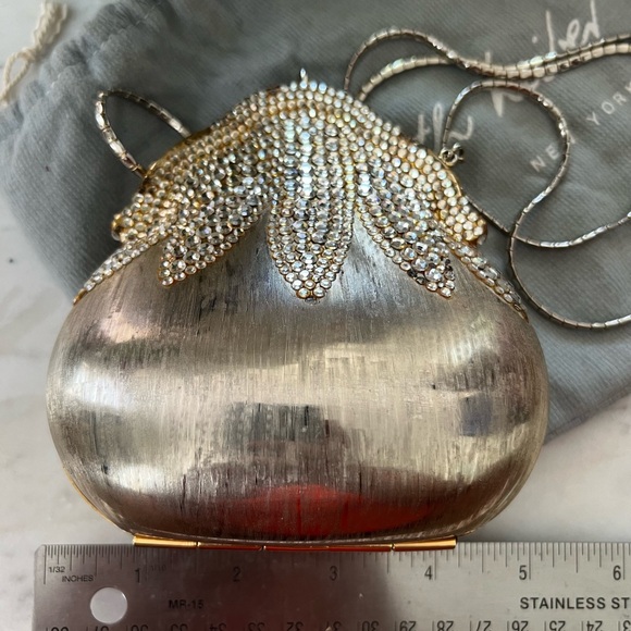 RARE JUDITH LEIBER VINTAGE GOLD WITH CRYSTALS EVENING BAG - Picture 9 of 14